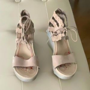 Bionica Womens Wedge Sandals Size 9 Beige with tie and zipper.